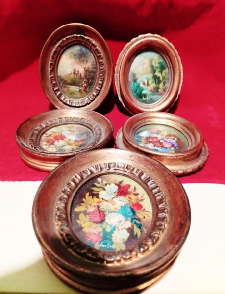 Cinci tablouri olandeze miniatura semnate Van Holt